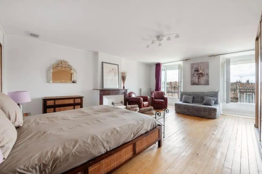 La Majestueuse Cite Apartment การ์กาซอน ภายนอก รูปภาพ